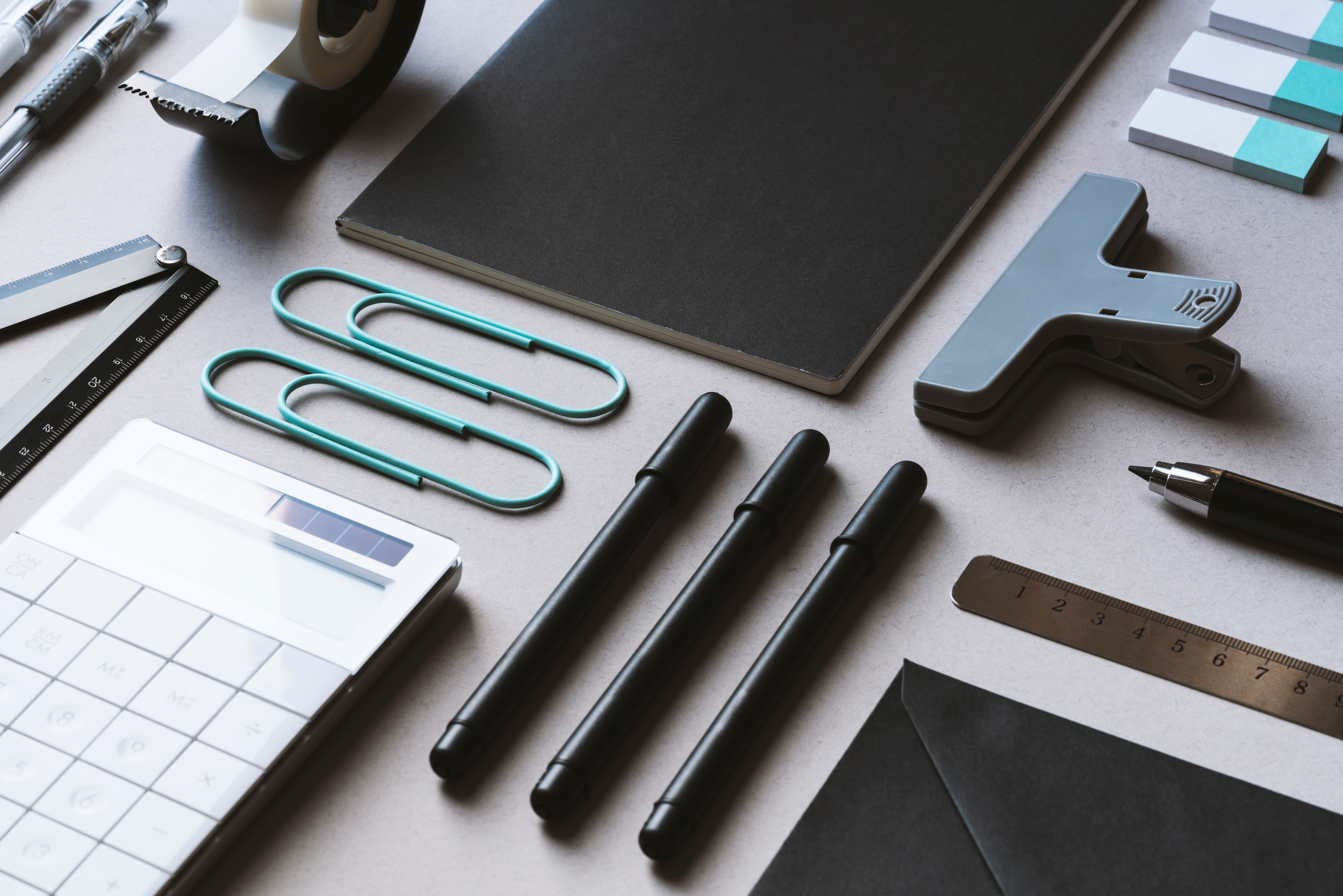 อุปกรณ์สำนักงานเบ็ดเตล็ด