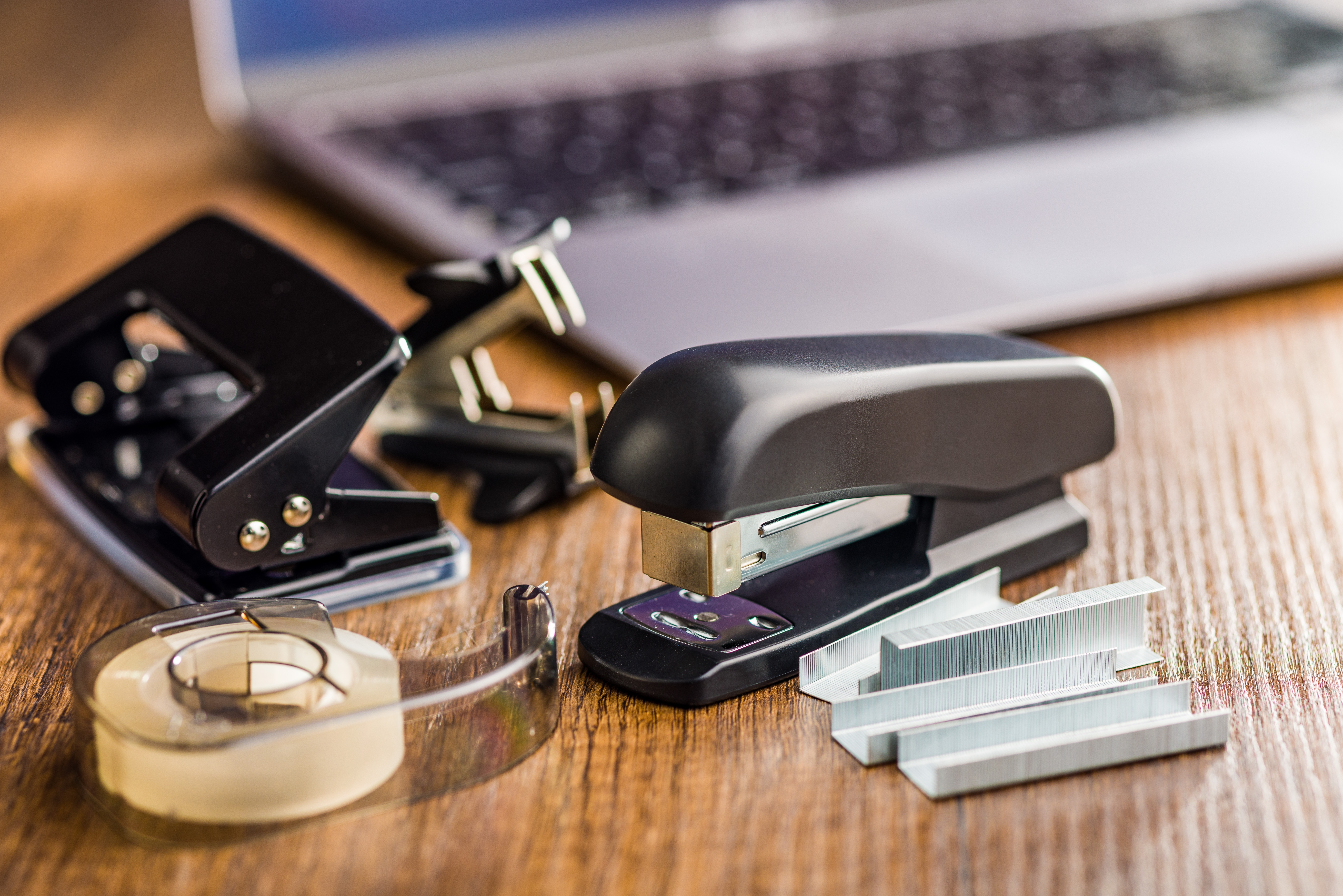 เครื่องใช้สํานักงานมีอะไรบ้าง อุปกรณ์จัดเก็บเอกสารต่าง ๆ