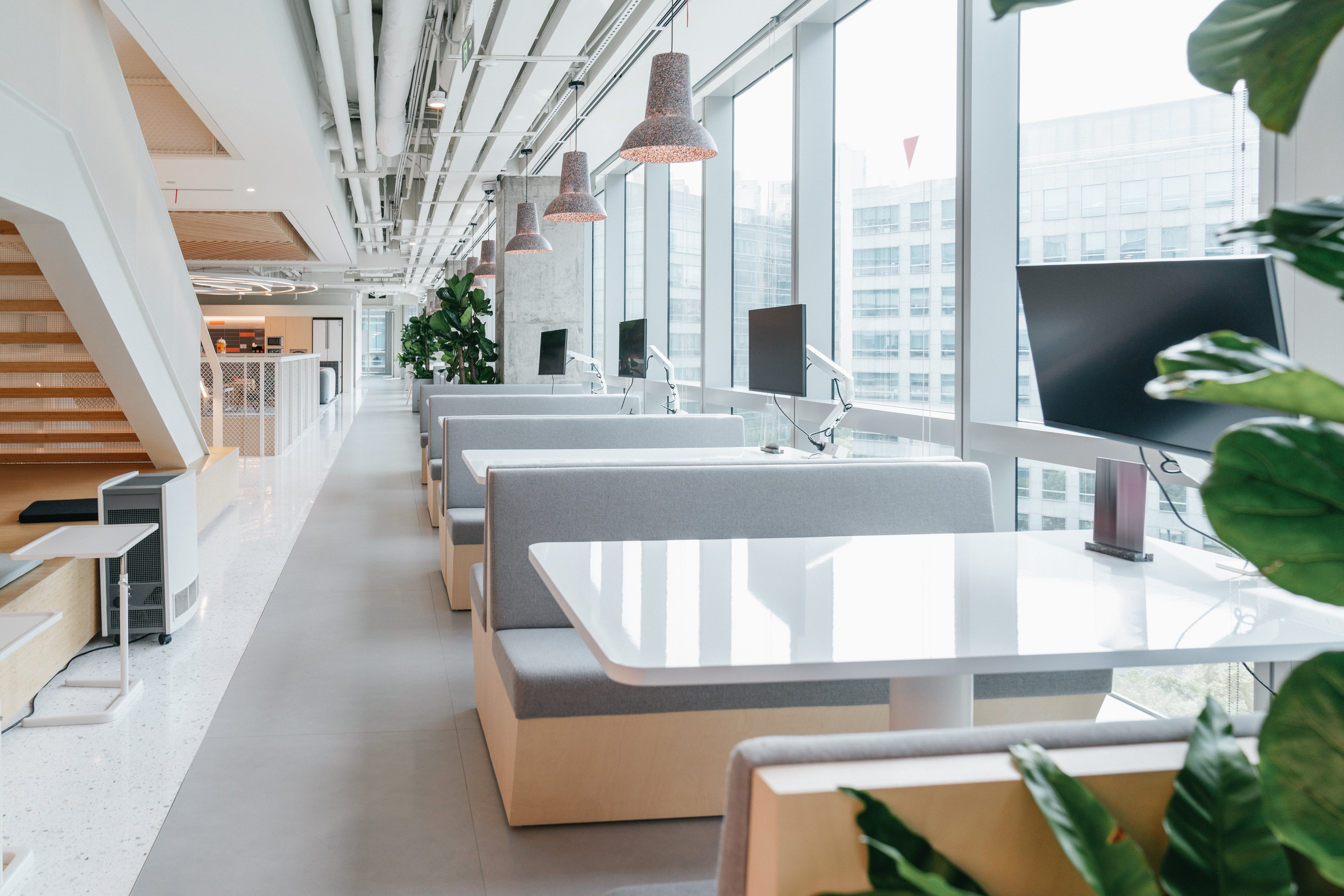 5 modern office design ideas tailored to different space types