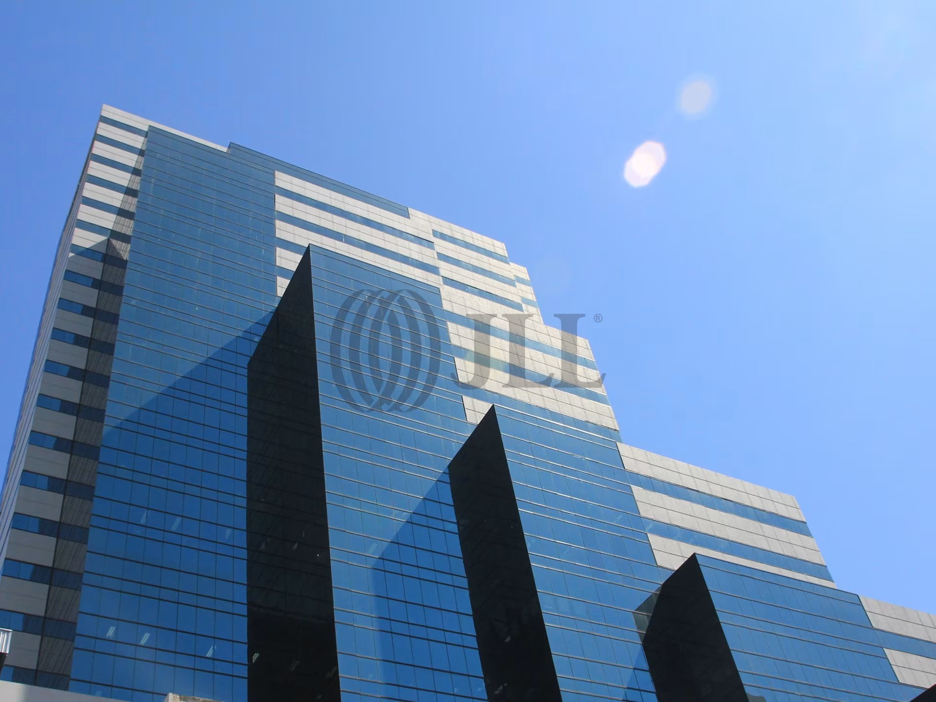 Office for rent Silom Complex mixed-use landmark building