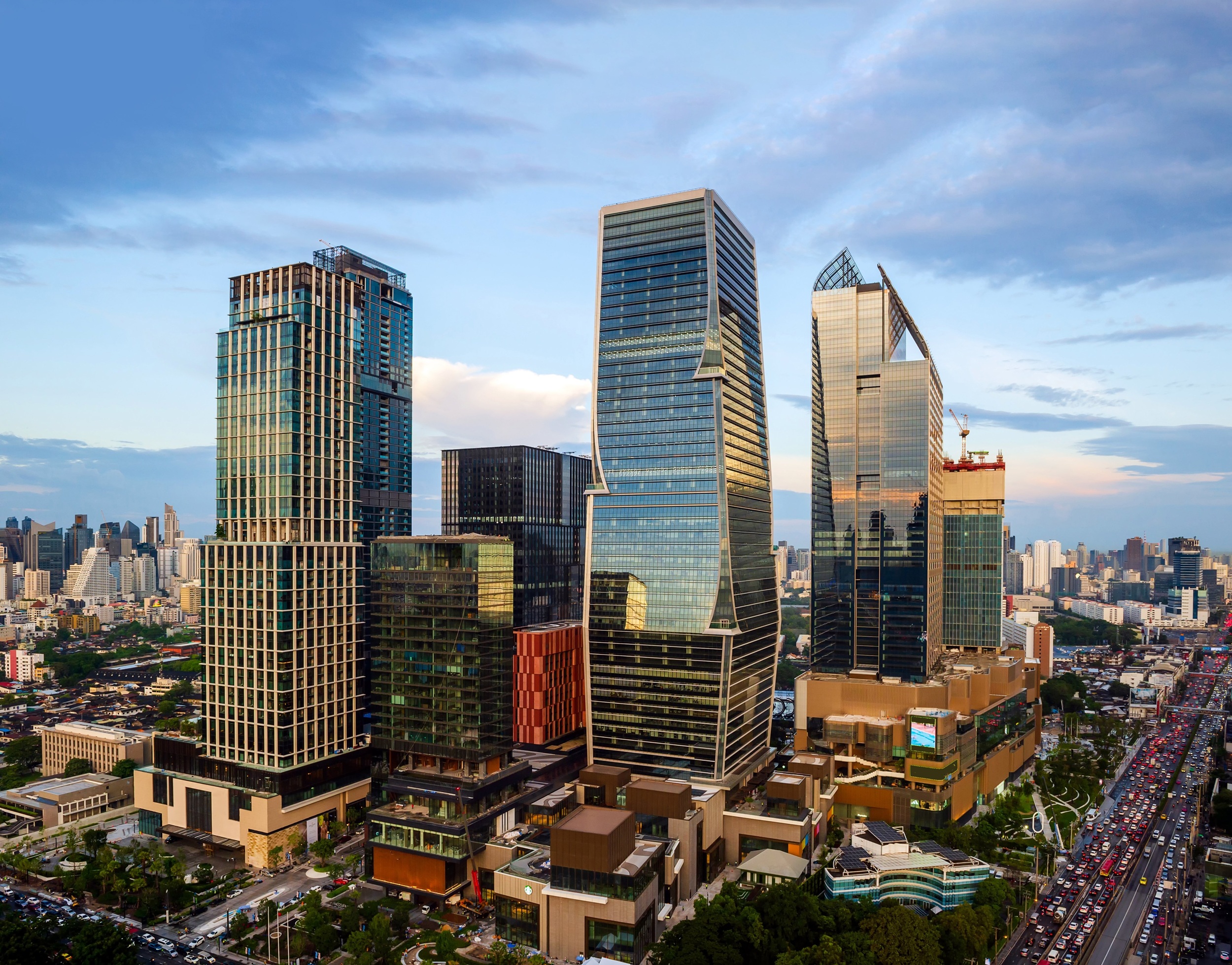 Office for rent Rama 4 strategically connected urban business hub
