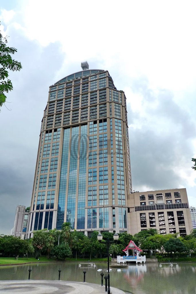 ออฟฟิศ Mixed Use - Bhiraj Tower at EmQuartier