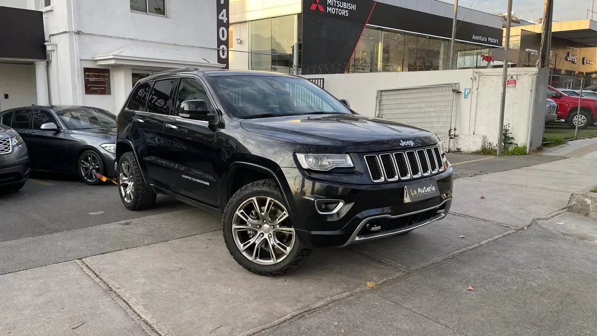 Jeep Cherokee Overland 5.7 Aut año 2016