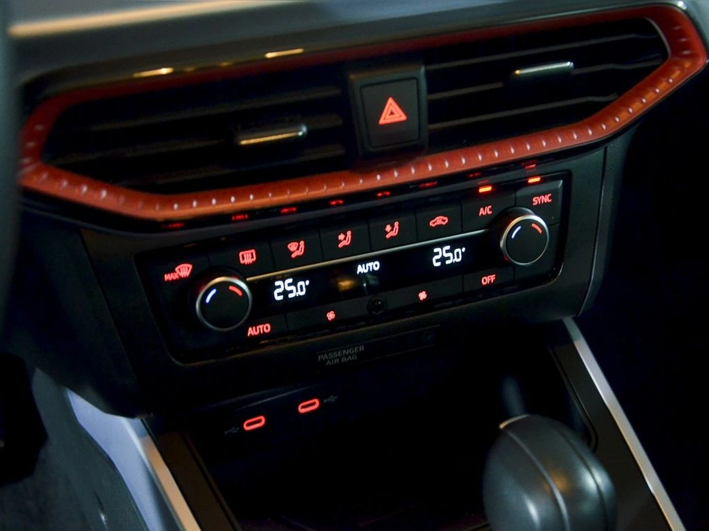 SEAT ARONA Fr 1.0 Tsi At año 2024