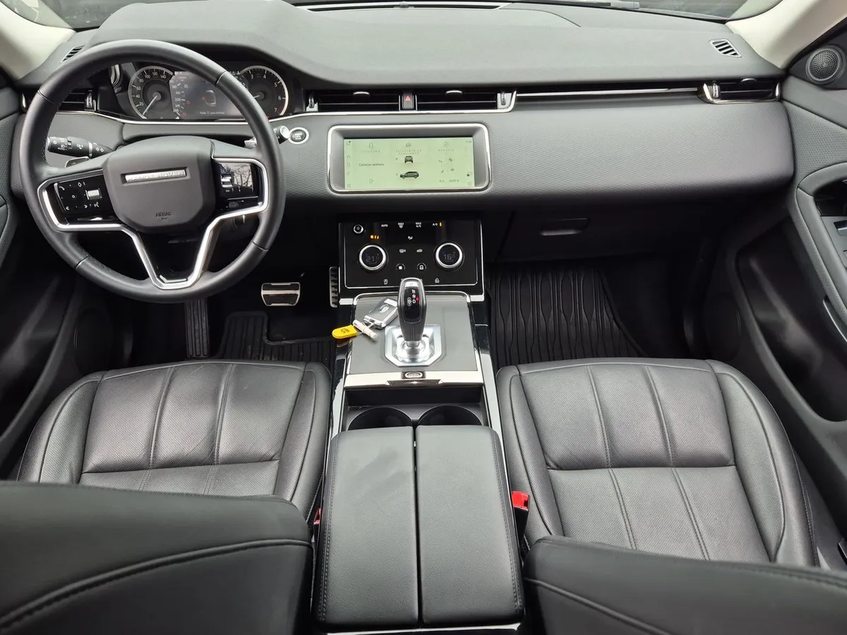 Land Rover Evoque 2.0i R-Dynamic S año 2024