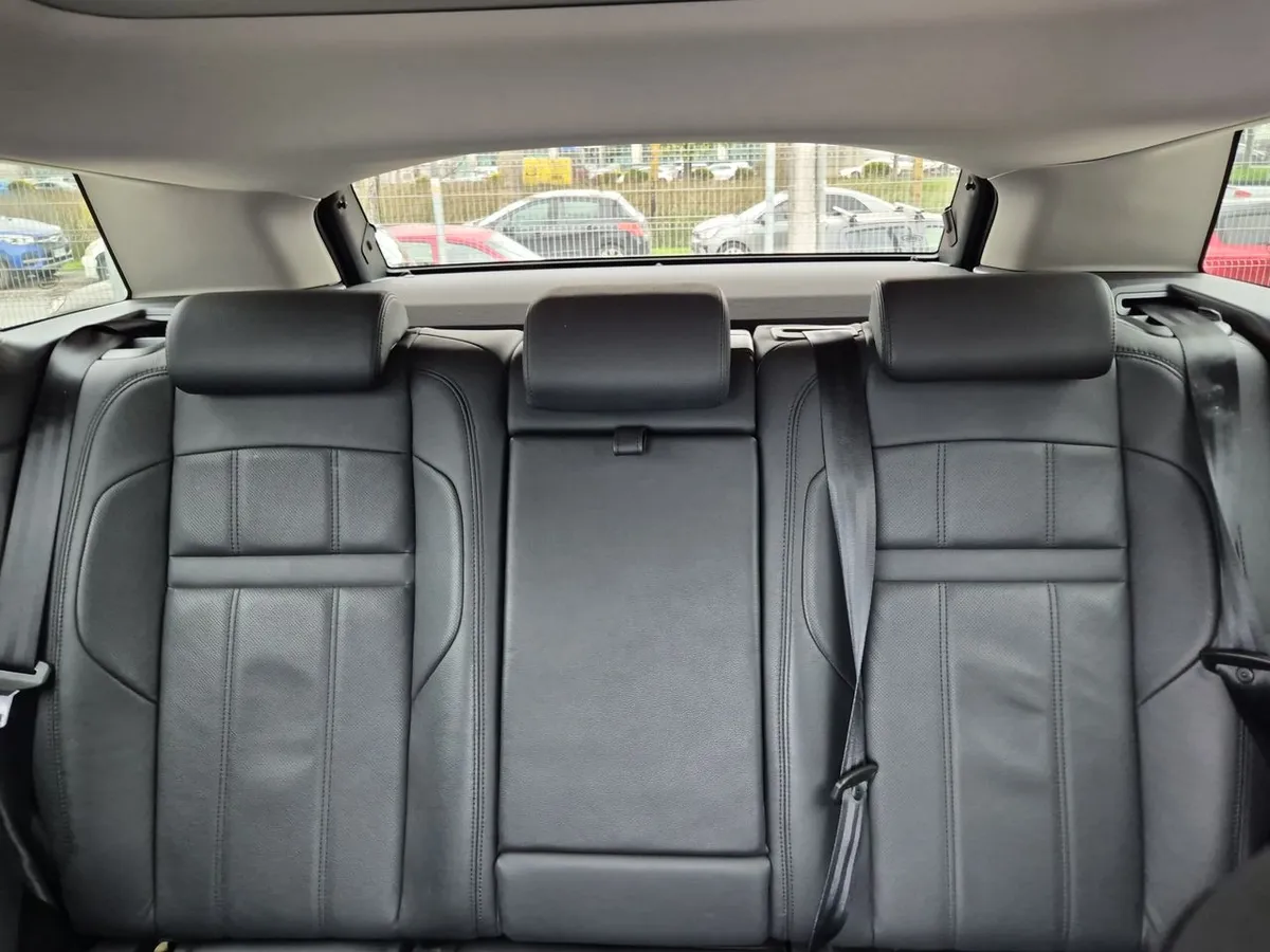 Land Rover Evoque 2.0i R-Dynamic S año 2024