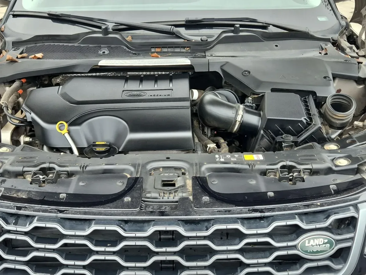 Land Rover Evoque 2.0i R-Dynamic S año 2024