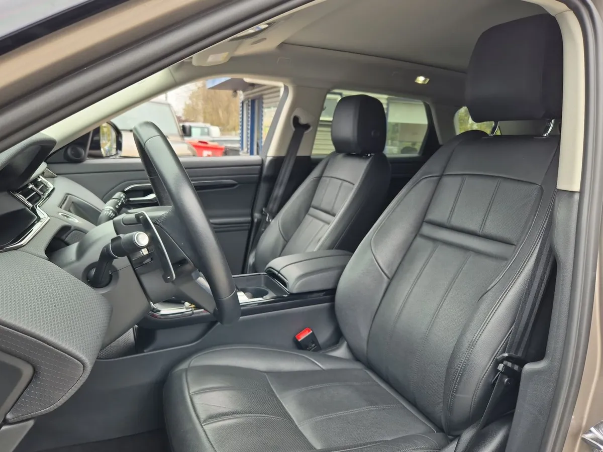 Land Rover Evoque 2.0i R-Dynamic S año 2024