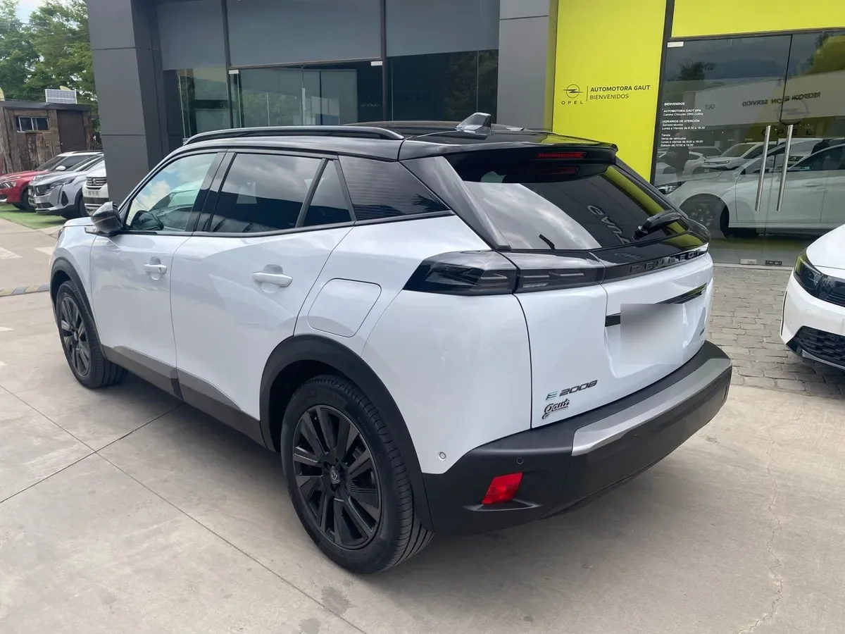 PEUGEOT 2008 0.0 Gt Ev At Electrico año 2025