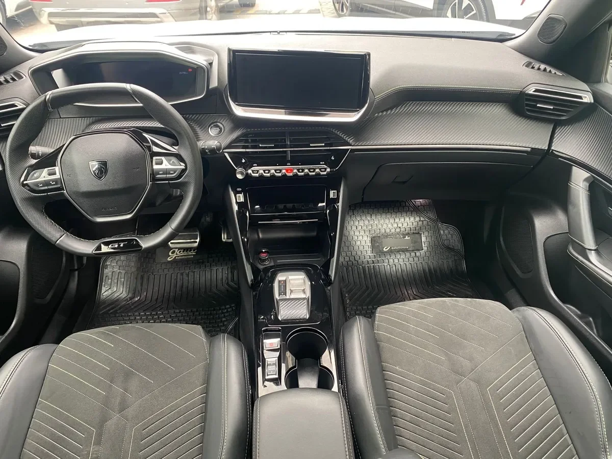 PEUGEOT 2008 0.0 Gt Ev At Electrico año 2025