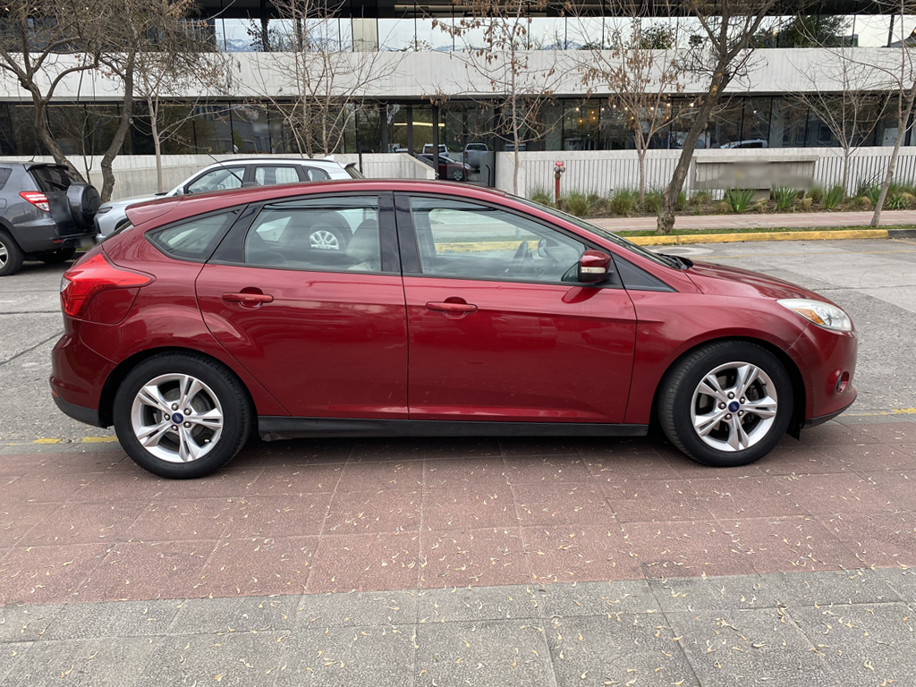 FORD FOCUS Se año 2014