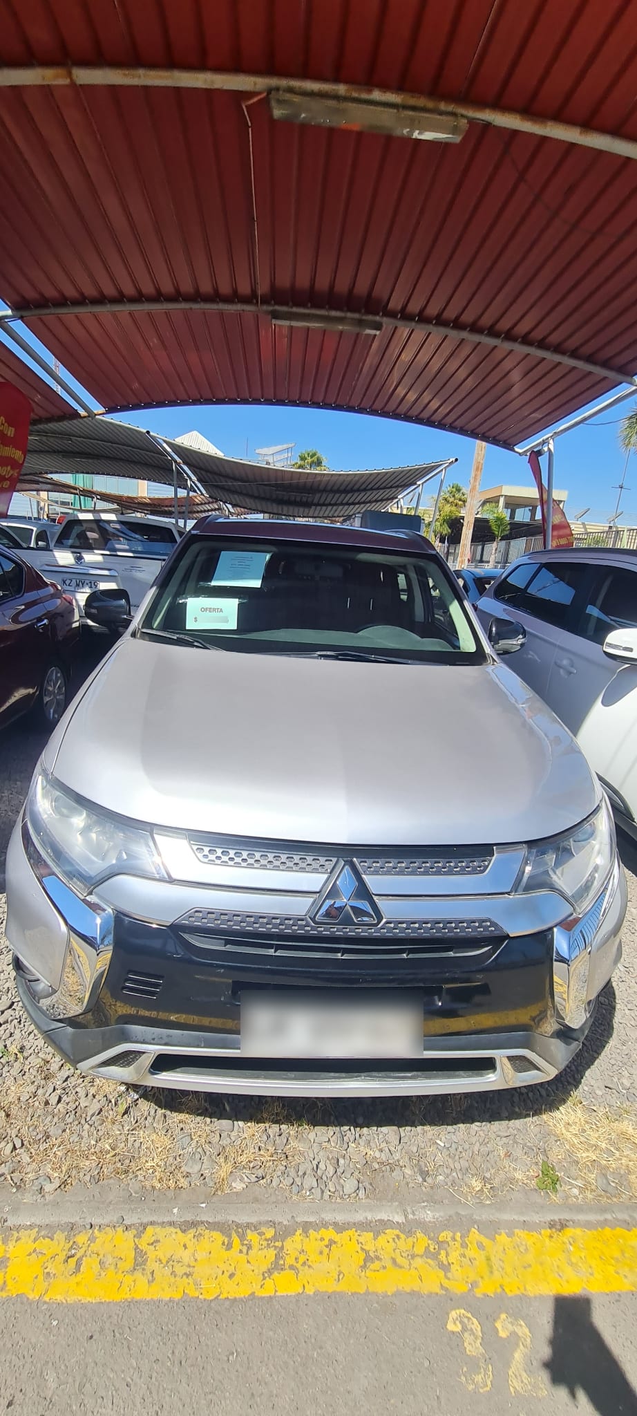 MITSUBISHI OUTLANDER 2.0 4x2 At año 2019