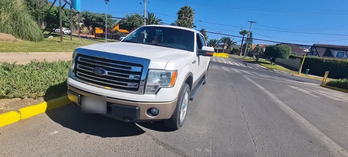 FORD F-150 5.0 Supercrew Lariat At 4x4 año 2013