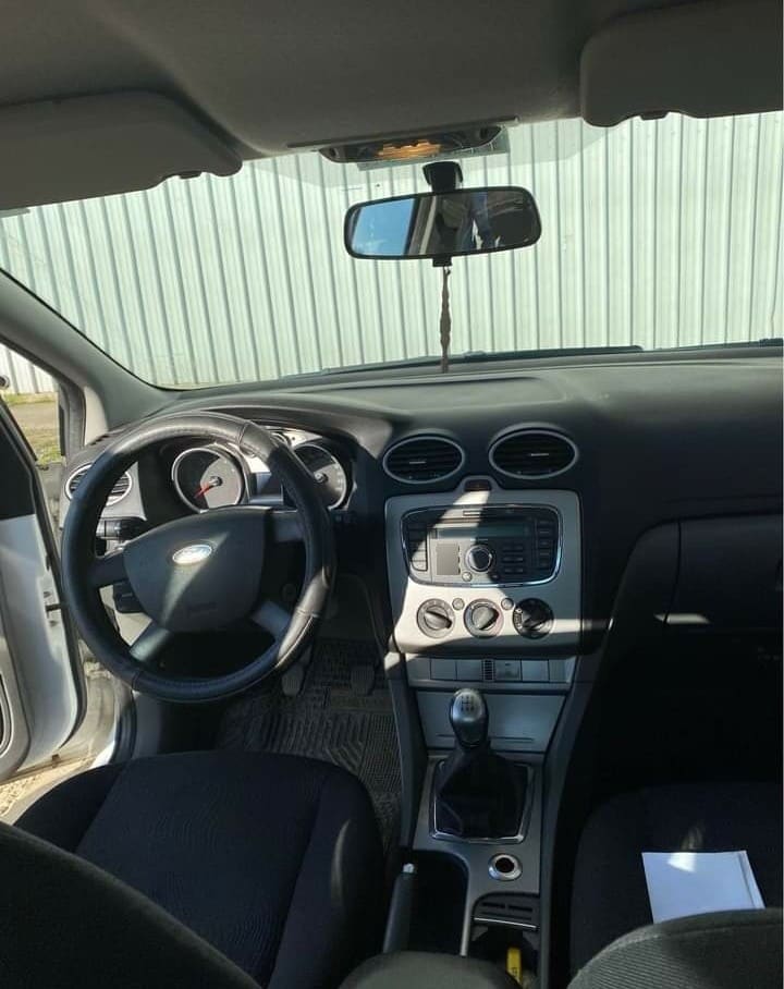 FORD FOCUS 2.0 4p At año 2012