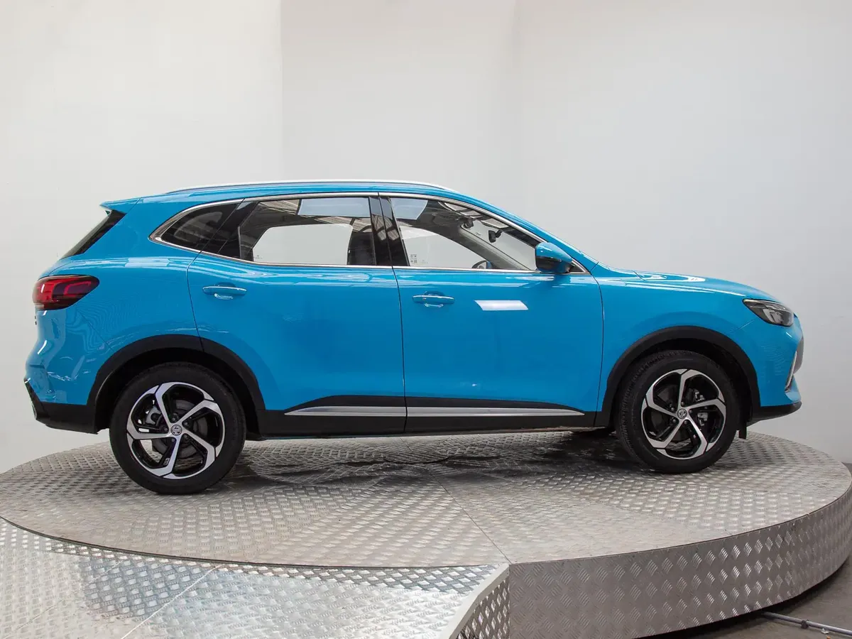 MG NEW HS New Mg Hs 1.5t Dct Trophy año 2024
