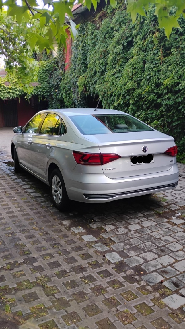 VOLKSWAGEN VIRTUS 1.6 Trendline Mt año 2021