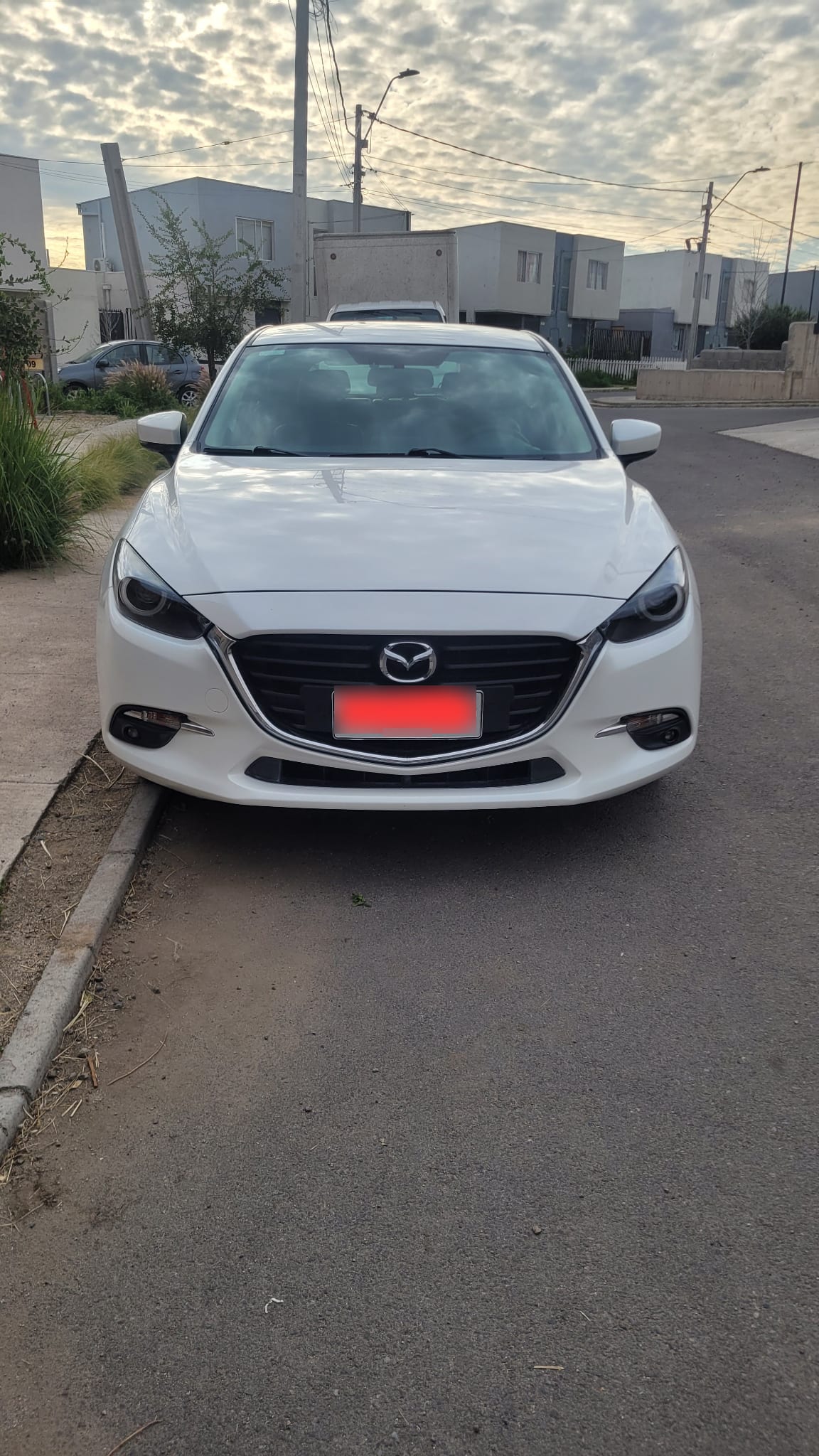 MAZDA MAZDA3 2.0l V Mt año 2018