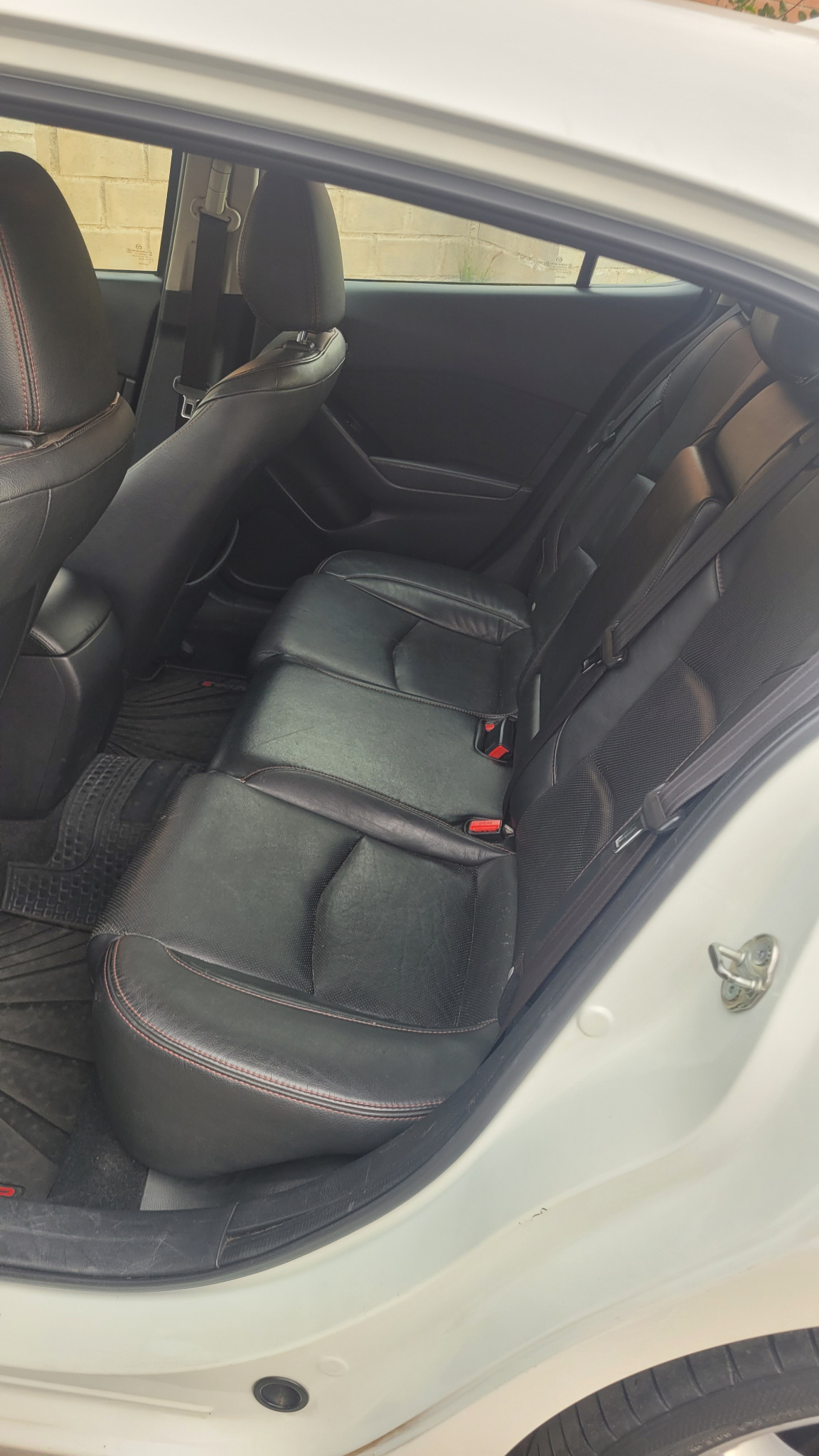 MAZDA MAZDA3 2.0l V Mt año 2018
