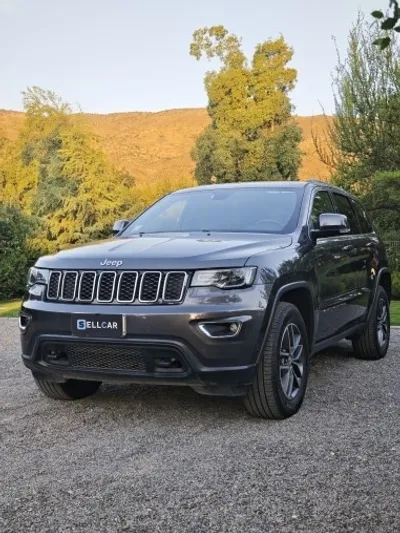 JEEP GRAND CHEROKEE 3.6 Limited Lx At 4x4 año 2019