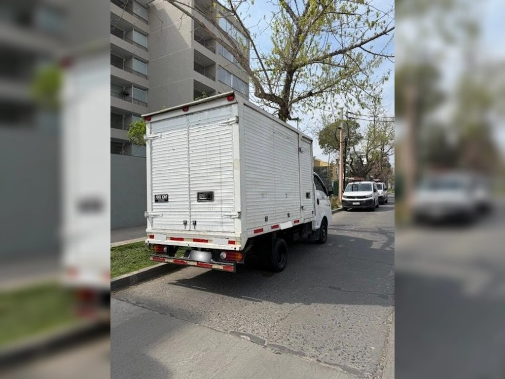 HYUNDAI PORTER 2.5 Crdi Diesel Gls 4x2 Chasis Ac 6mt 2p año 2022