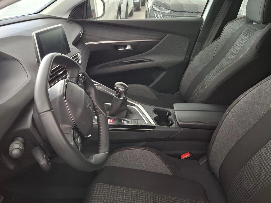 Peugeot 3008 Active año 2023