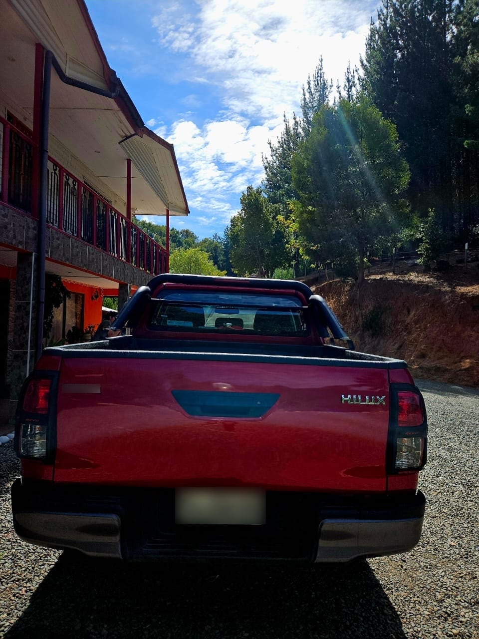 Toyota Hilux 2.4 4×4 Mt Sr Diesel año 2018