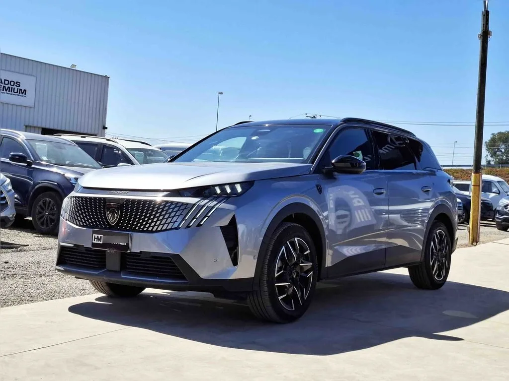 Peugeot 5008 Gt año 2025
