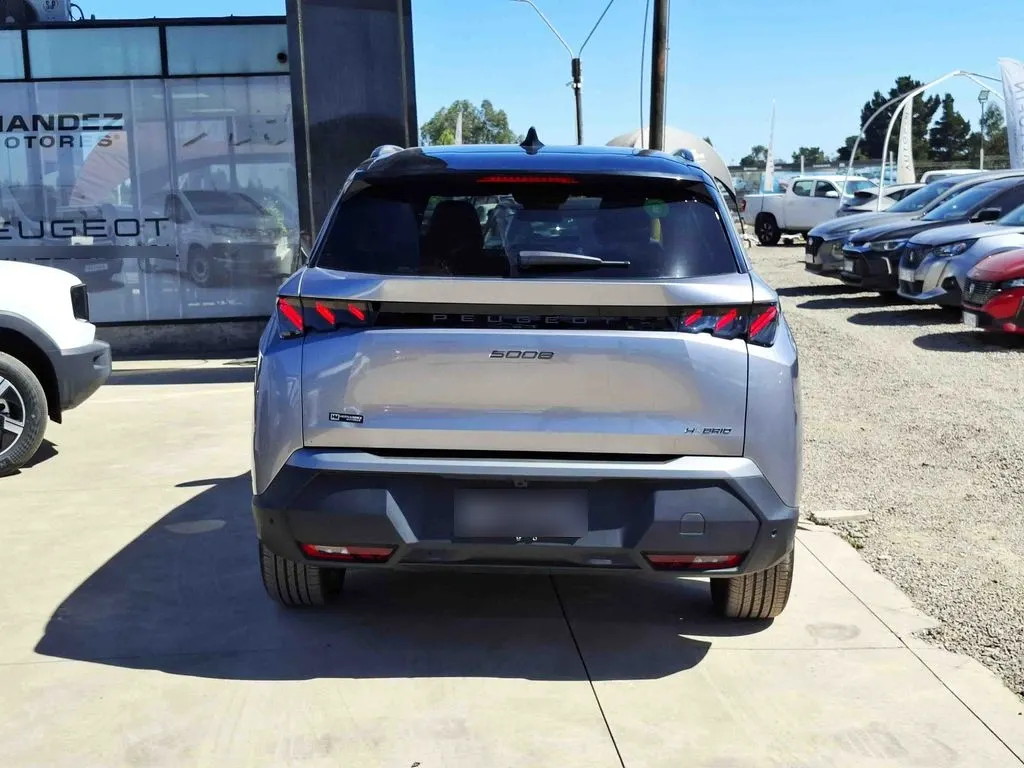 Peugeot 5008 Gt año 2025