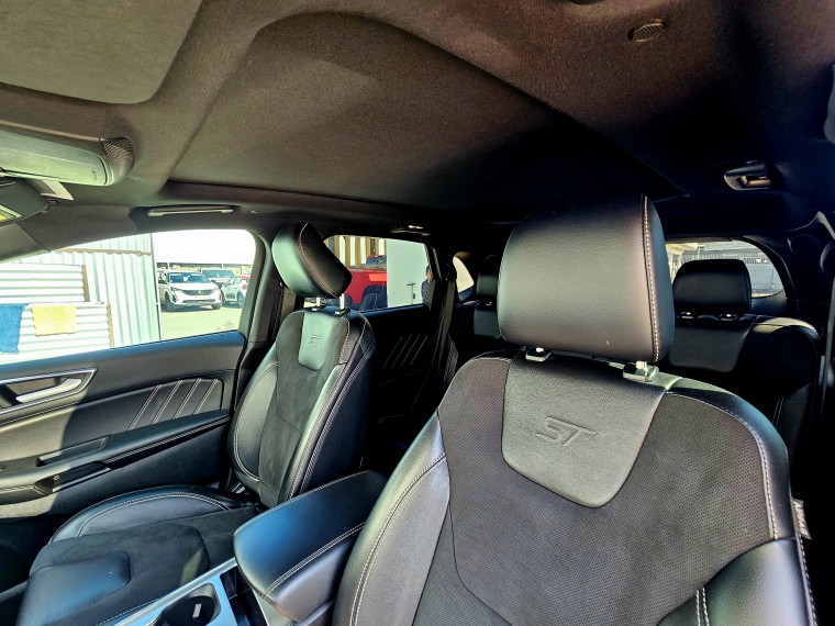 Ford Edge 2.7 St At 4x4 año 2023