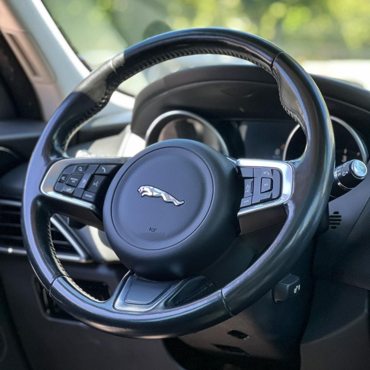 Jaguar F-PACE Otra año 2018