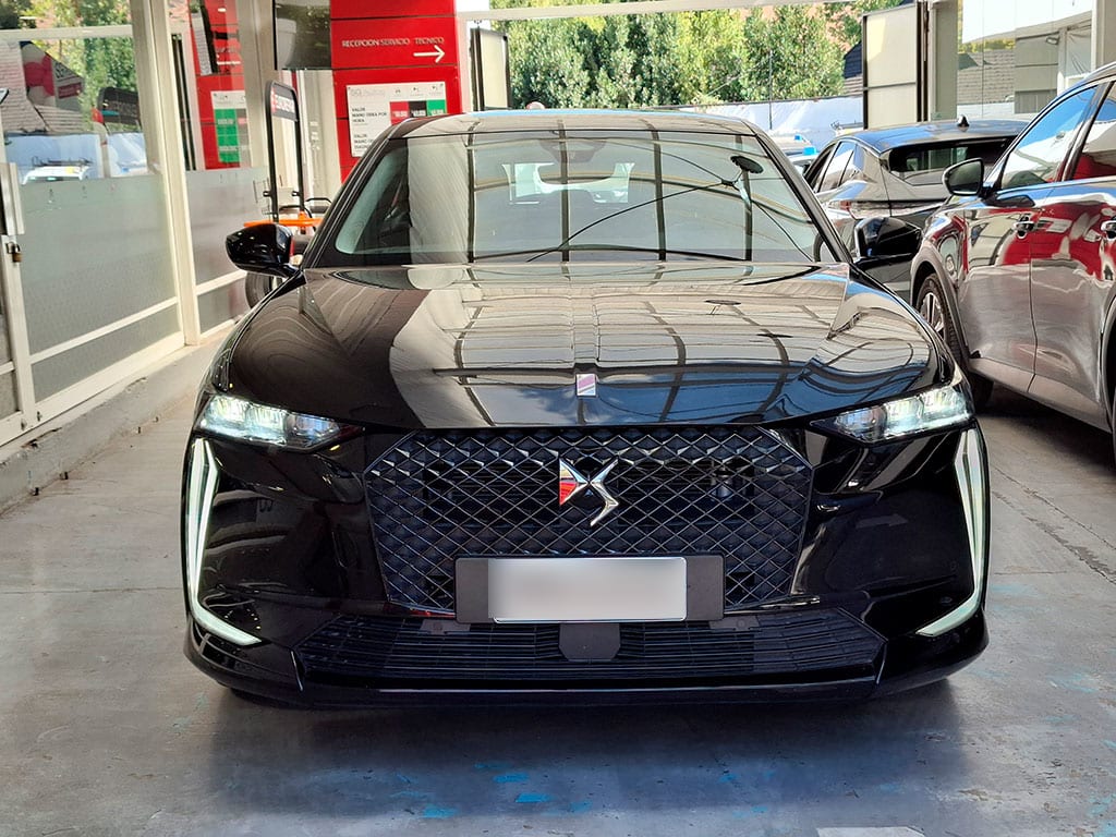 DS Automobiles 4 1.6 Performance Line año 2023