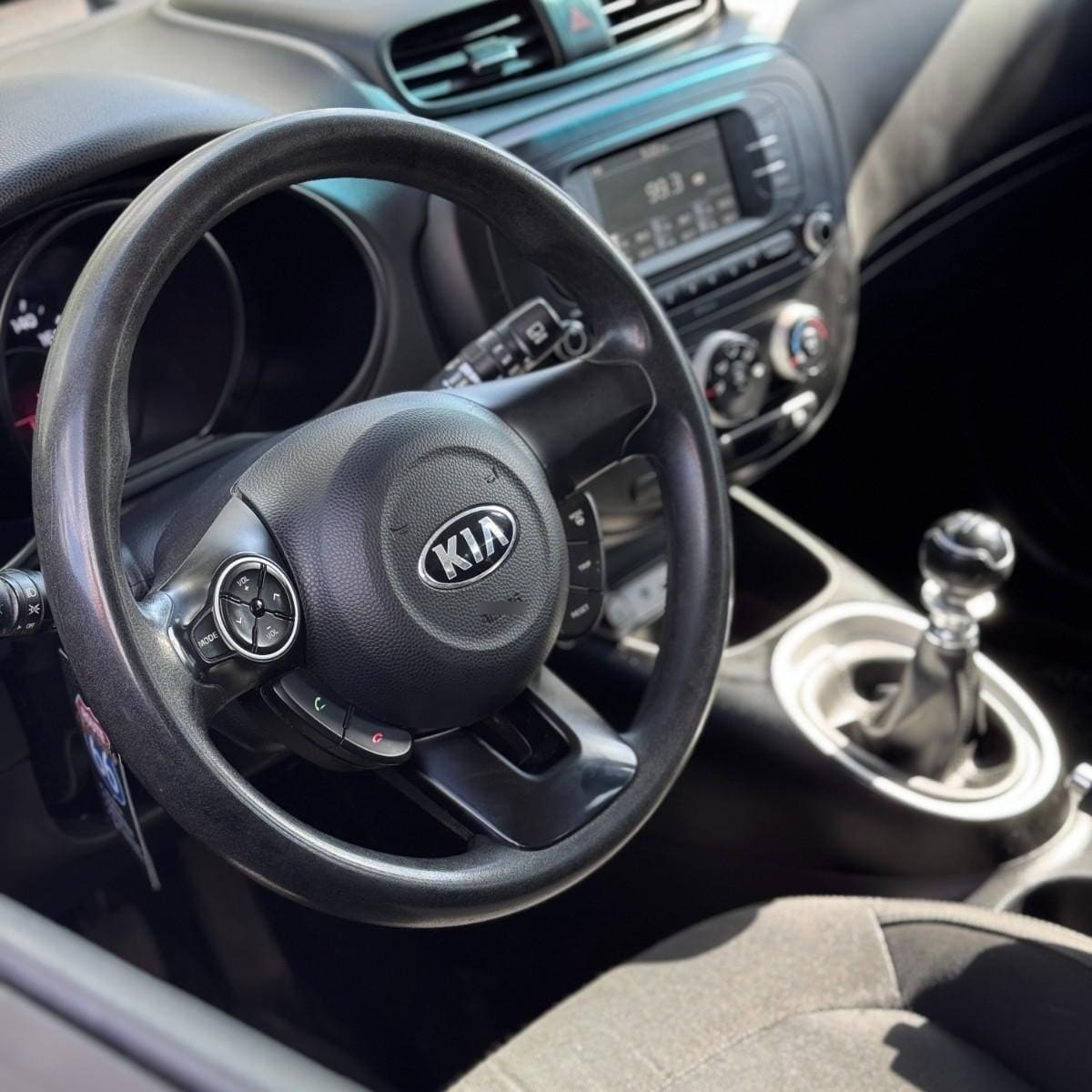 KIA MOTORS SOUL 1.6 Ex 6 Mt Bt año 2017