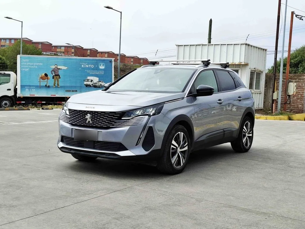 Peugeot 3008 1.2 año 2023