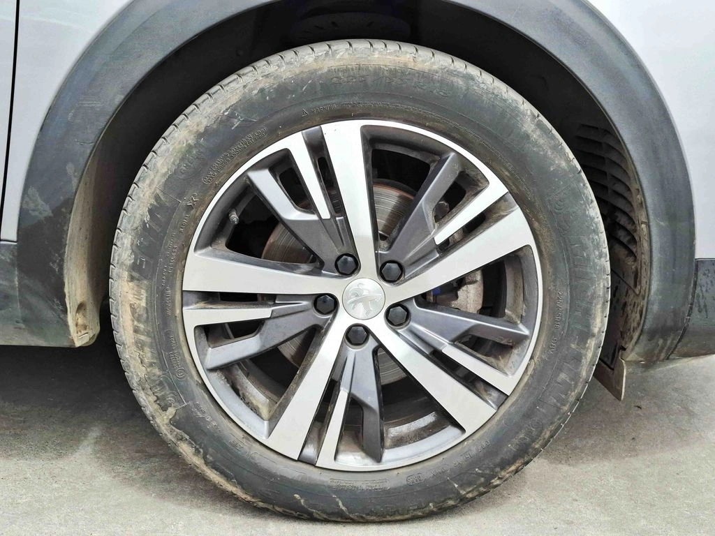 Peugeot 3008 1.2 año 2023