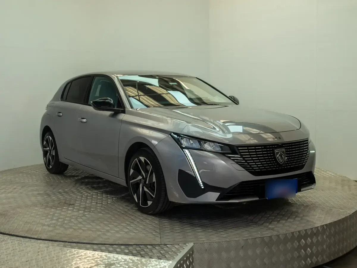 Peugeot 308 308 1.5 Allure Pack Bluehdi 130 At Diesel año 2025