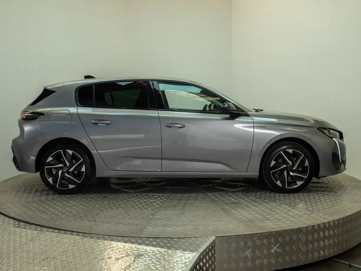 Peugeot 308 308 1.5 Allure Pack Bluehdi 130 At Diesel año 2025