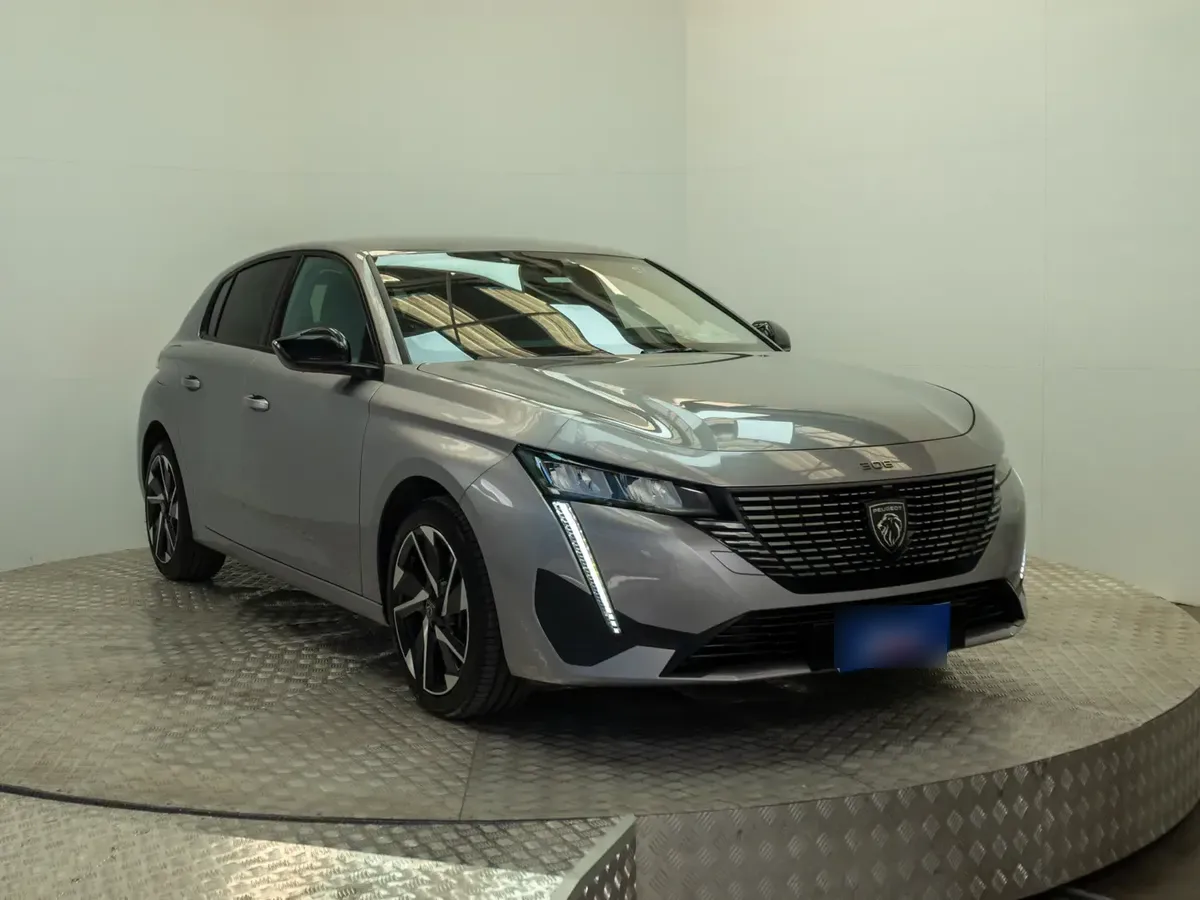 Peugeot 308 308 1.5 Allure Pack Bluehdi 130 At Diesel año 2025