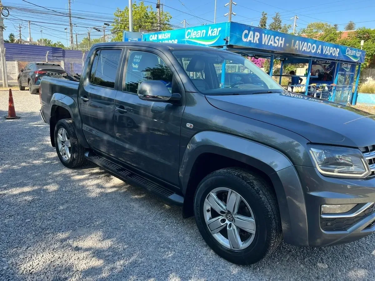 VOLKSWAGEN AMAROK 2.0 Trendline Mt 4x4 Diesel año 2022