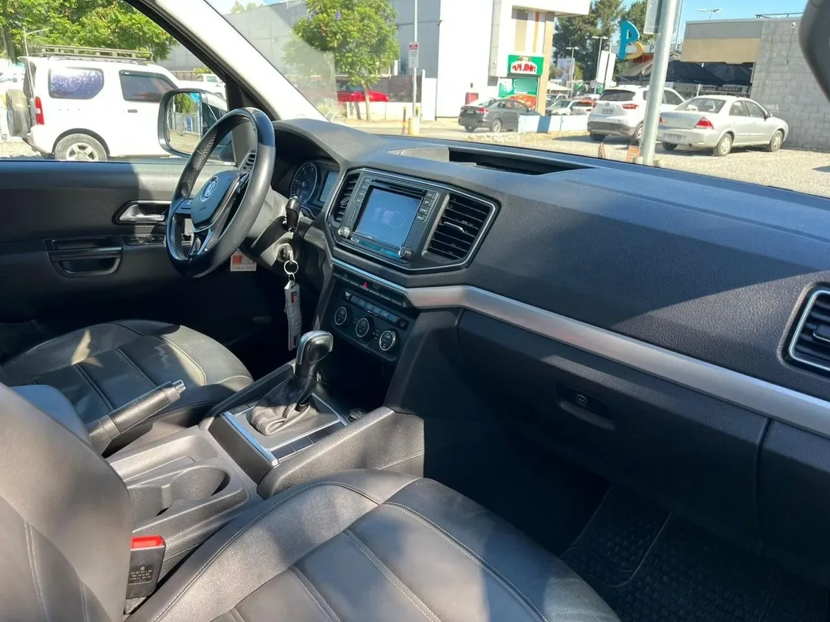 VOLKSWAGEN AMAROK 2.0 Trendline Mt 4x4 Diesel año 2022