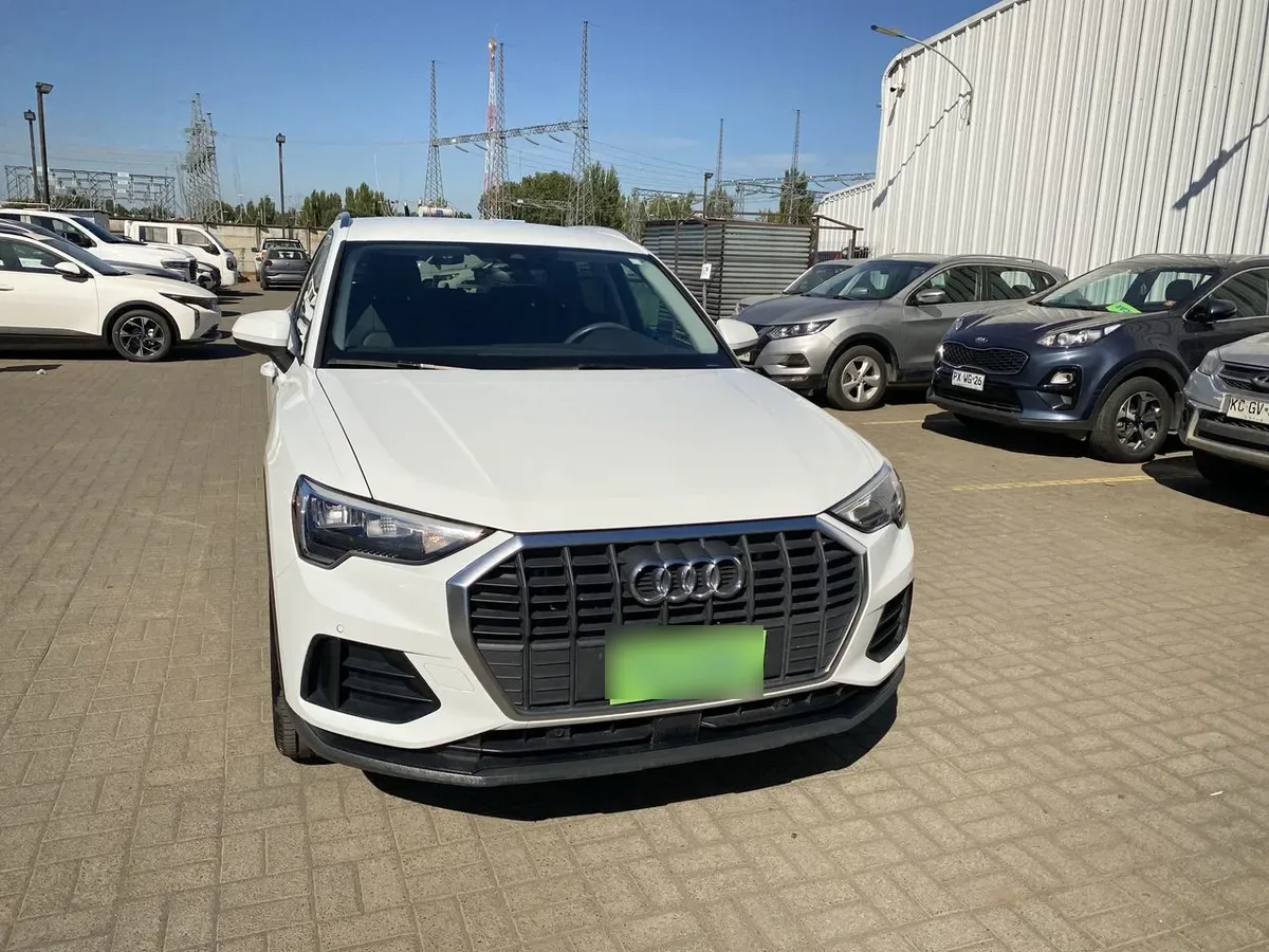 Audi Q3 1.4 35 Tfsi Sportback 4x2 S-Tronic At 5p año 2024