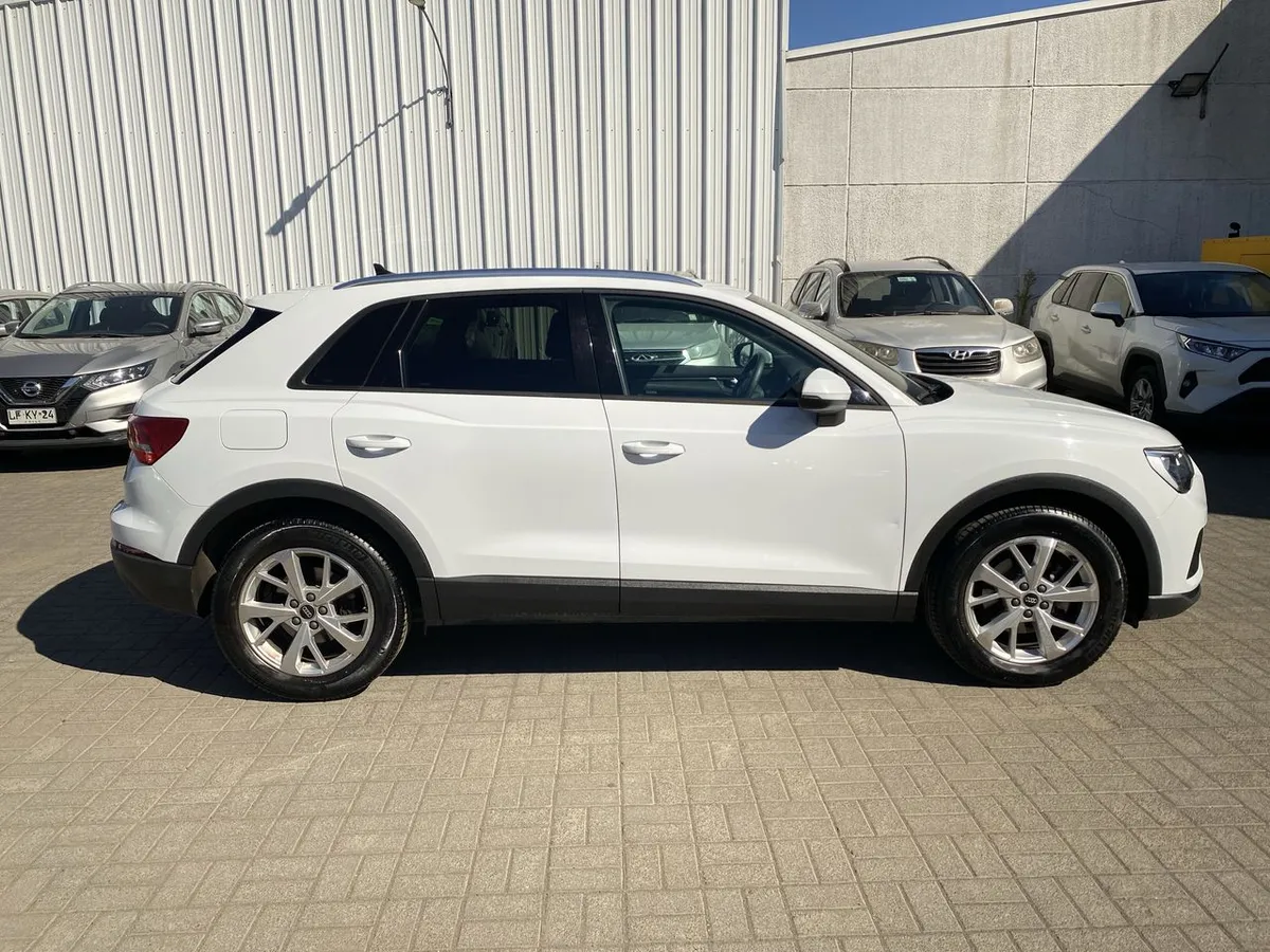 Audi Q3 1.4 35 Tfsi Sportback 4x2 S-Tronic At 5p año 2024