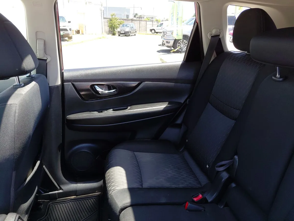 Nissan X-Trail 2.5 Advance Mc 4x2 Cvt At 5p año 2023
