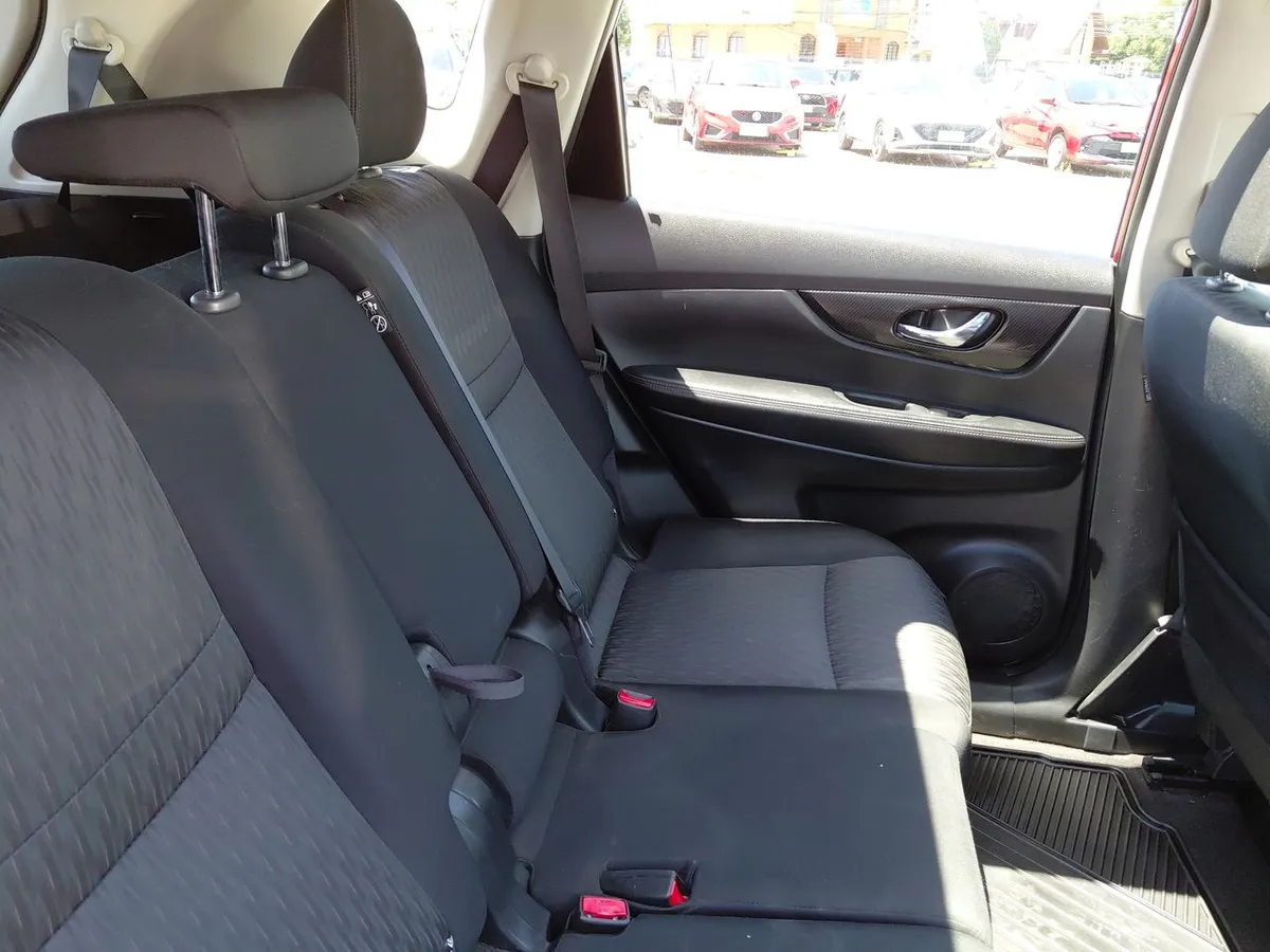 Nissan X-Trail 2.5 Advance Mc 4x2 Cvt At 5p año 2023
