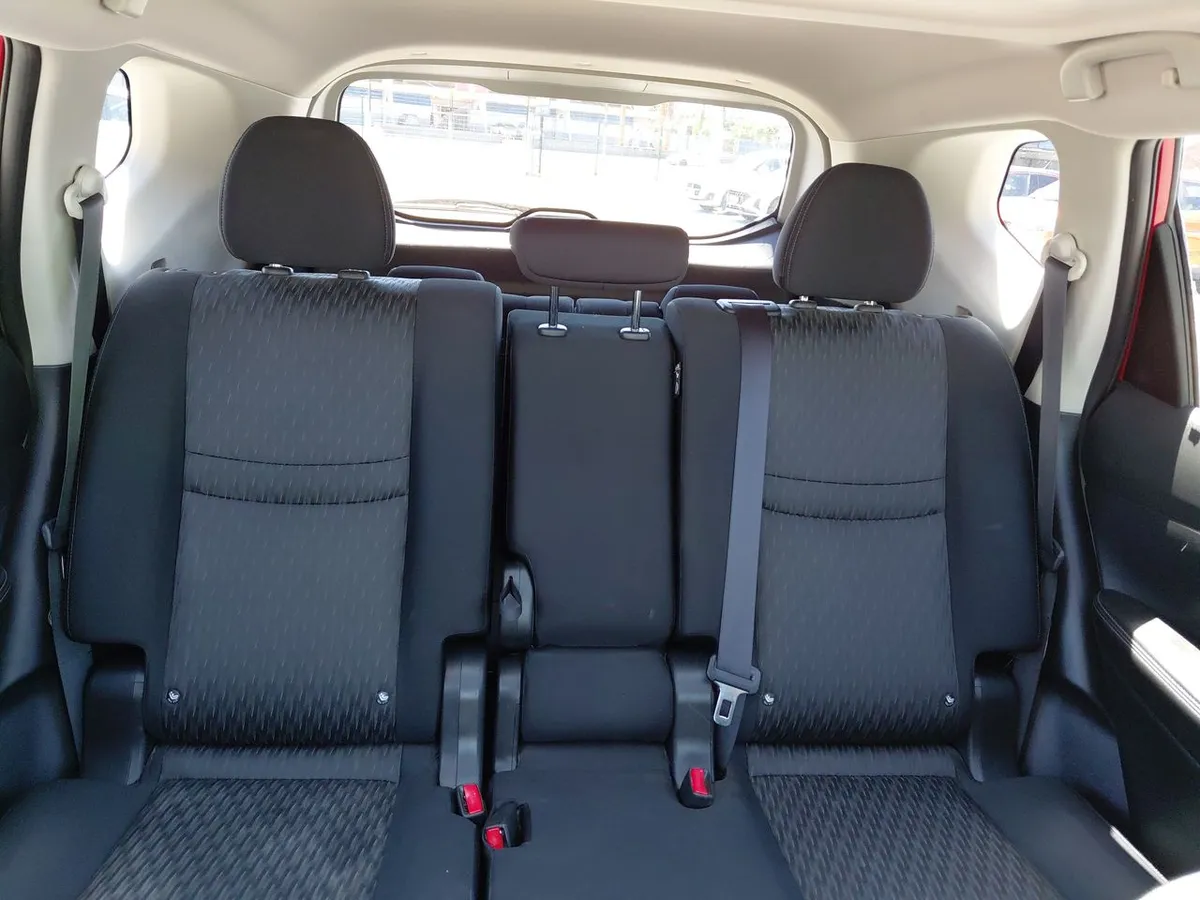 Nissan X-Trail 2.5 Advance Mc 4x2 Cvt At 5p año 2023
