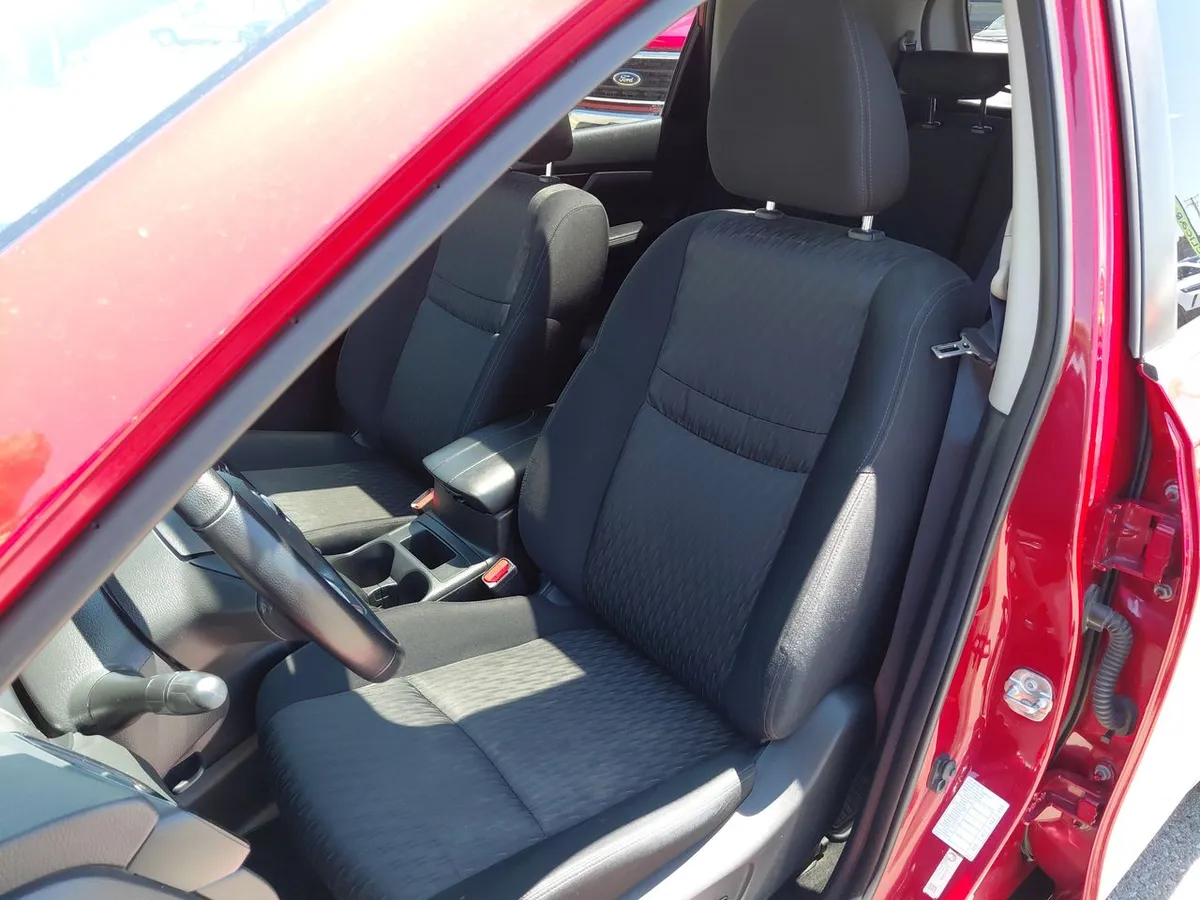 Nissan X-Trail 2.5 Advance Mc 4x2 Cvt At 5p año 2023