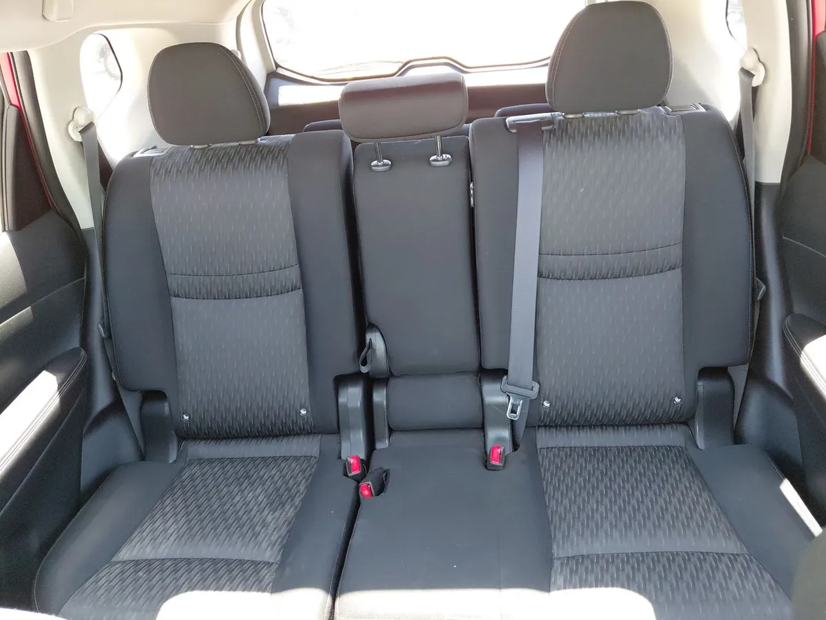 Nissan X-Trail 2.5 Advance Mc 4x2 Cvt At 5p año 2023