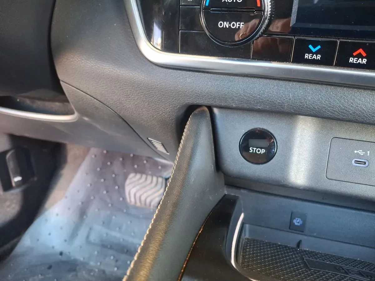 Nissan X-Trail 1.5 E-Power Exclusive Hybrid 4x4 Cvt At 5p año 2024