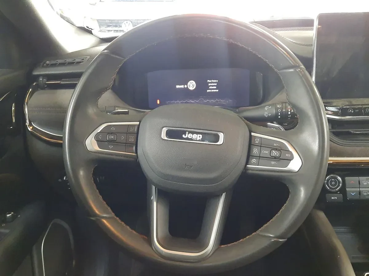 Jeep Commander 1.3t Overland T270 4x2 6at 5p año 2023