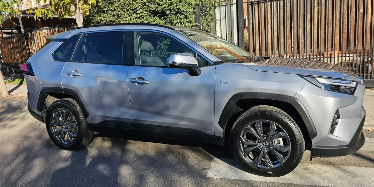 TOYOTA RAV4 2.5 Xle Hv At Hibrido año 2026