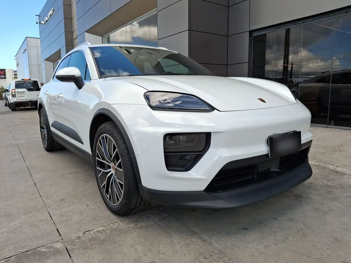 Porsche Macan Electrico 4 4x4 At 5p año 2025